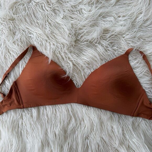 Skims Wireless Form T-shirt Bra Bronze Size 34DDDD - Picture 10 of 12